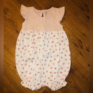 Baby Gap 18-24 Months Onesie